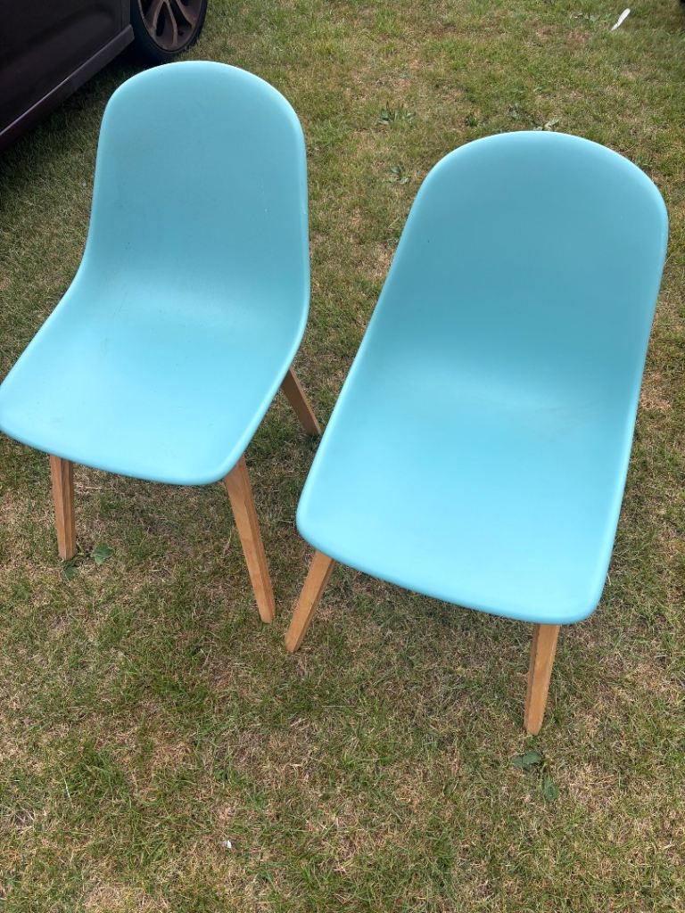 Pair of Light Blue Dining Chairs with Wooden Legs x2
