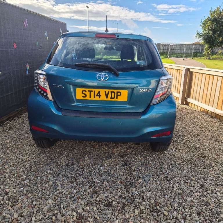 Toyota, YARIS, Hatchback, 2014, Manual, 1329 (cc), 5 doors