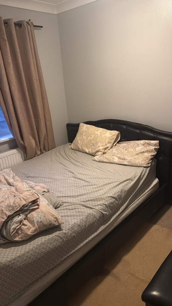 One Spacious Double Room Available in Ilford