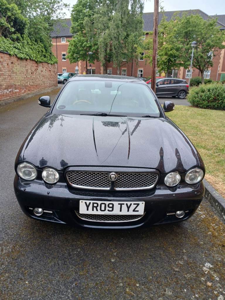 JAGUAR XJ SOVERIGN 2.7D LWB 