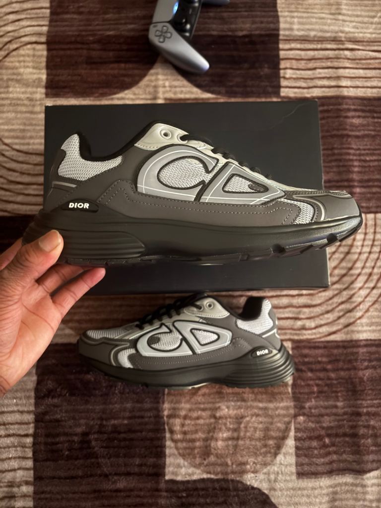 Dior B30 Trainers – Grey, UK 9 Excellent Condition collection available at area b38