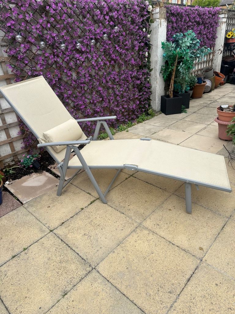 Garden loungers 