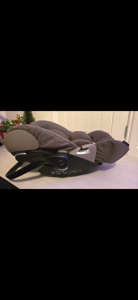 Cybex car seats and 360 isofix bases