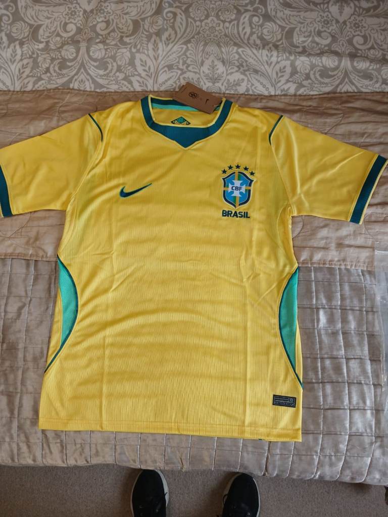 Brazil Home Football Shirt 2026/27 - Nike - Size Large - BNWT