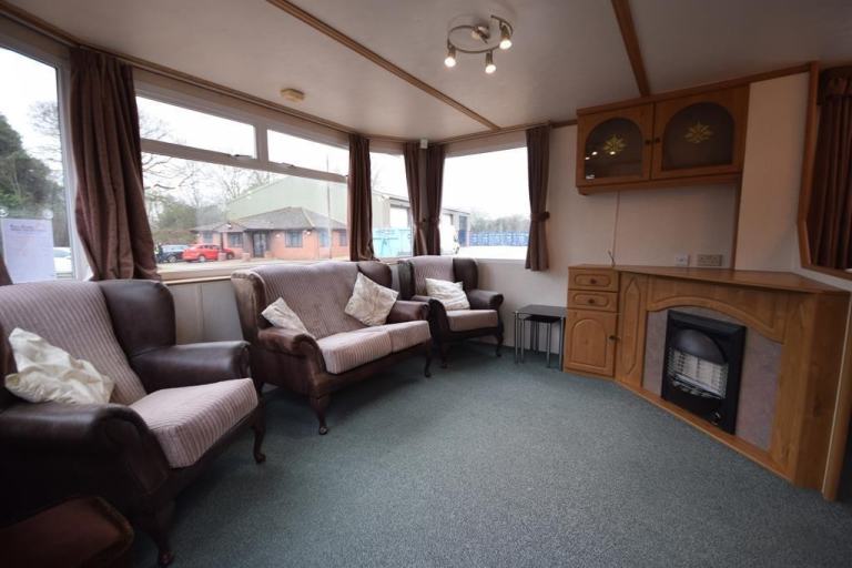 2002 Carnaby Chardonnay 35x12 | 3 beds | Full Winterpack Static Caravan OFF SITE