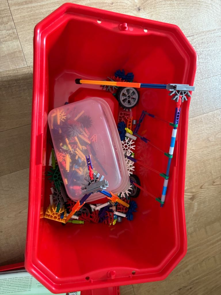 Knex box and knex