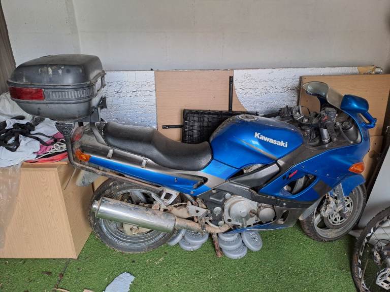 Kawasaki ZZR600 2003