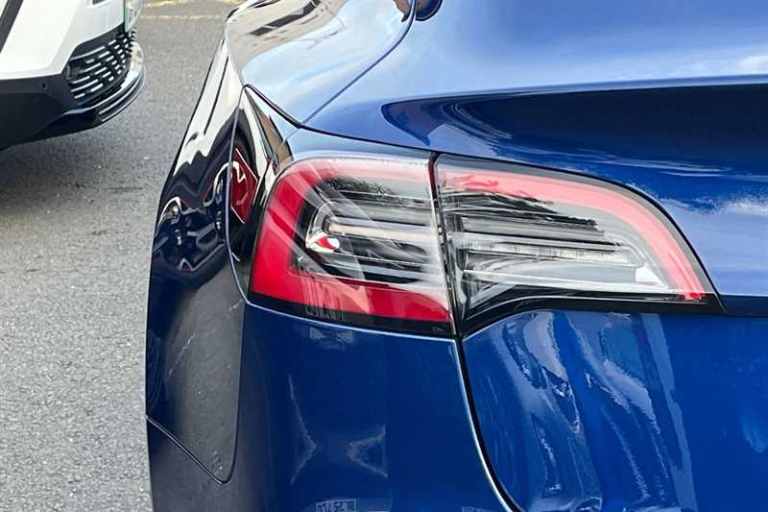 2021 Tesla Model 3 Long Range AWD 4dr Auto SALOON ELECTRIC Automatic