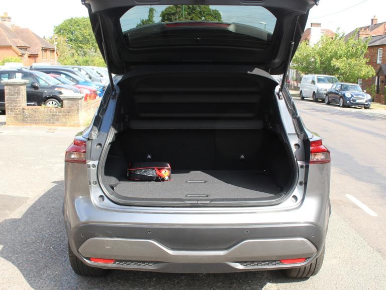 2023 Nissan Qashqai 1.3 DIG-T MHEV N-Connecta SUV 5dr Petrol Hybrid XTRON Euro