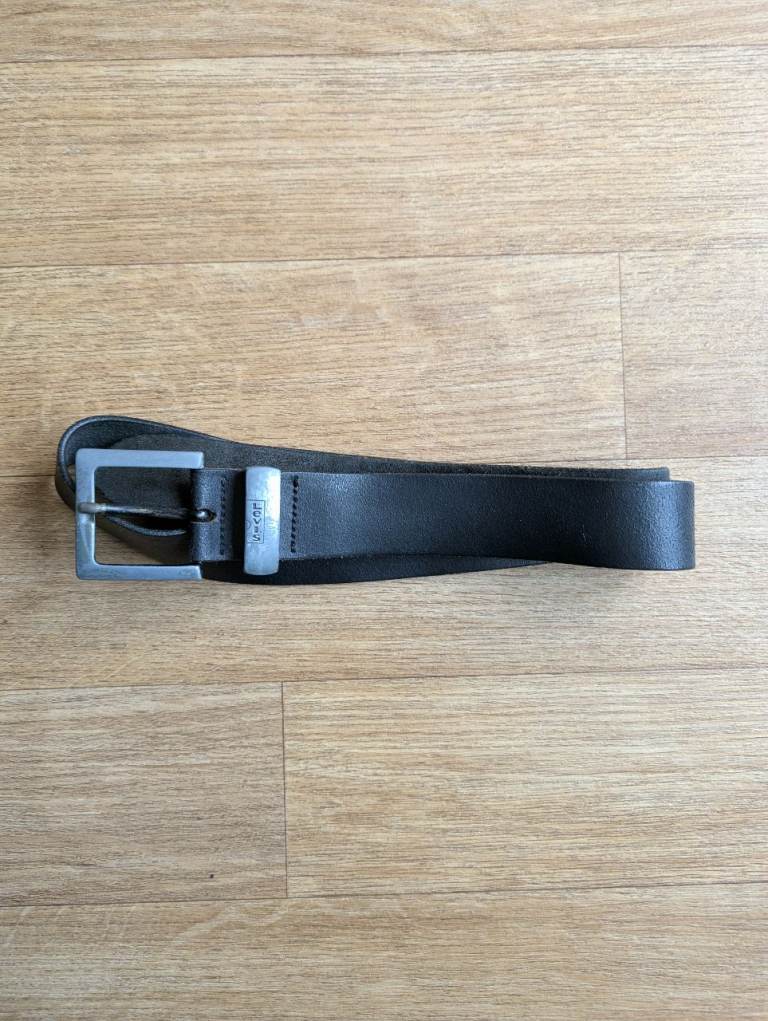 Levi's men's black leather belt