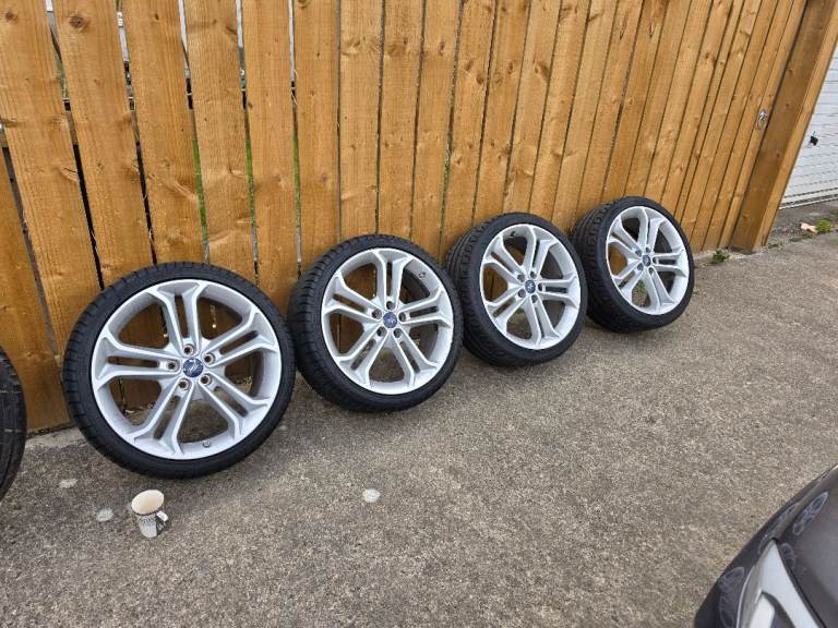 19" ford focus mk3 st alloys