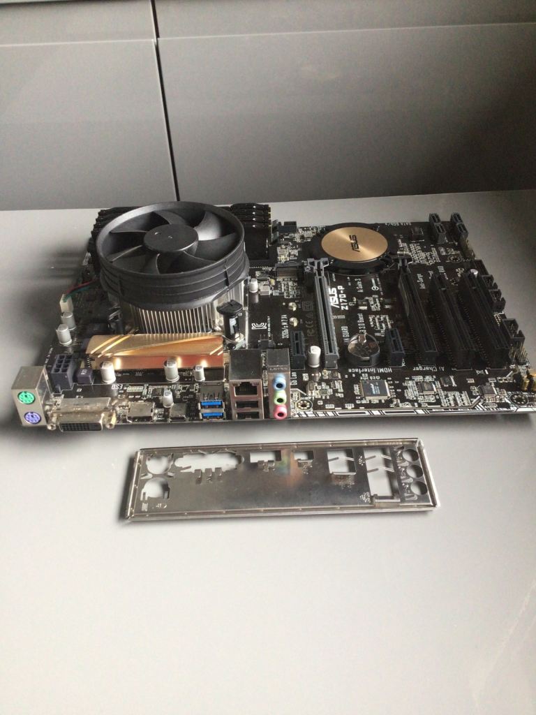 ASUS Z170-P motherboard 32GB 2133Mhz DDR4 HYPER X MEMORY / I7 6700k 4.0ghz SR2L0 bundle unused