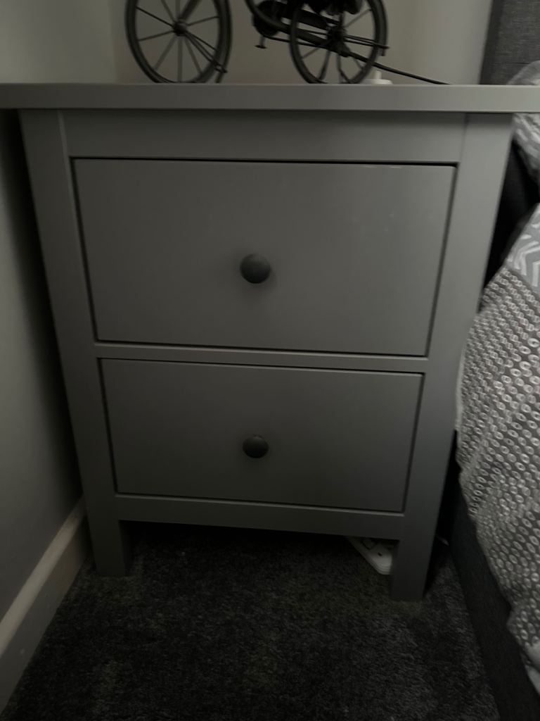 Bedside table