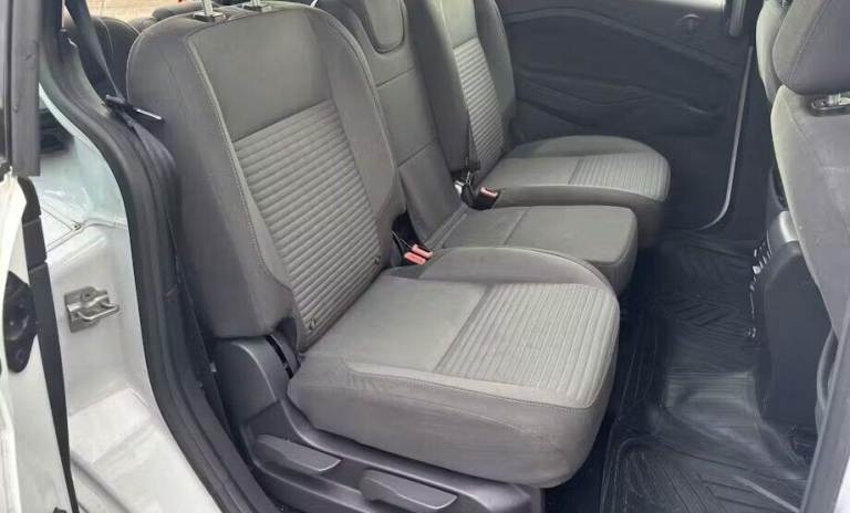 2015 Ford Grand C-Max 2.0 TDCi Titanium MPV 5dr Diesel Powershift Euro 6 (s/s) (150 ps) MPV Diese...