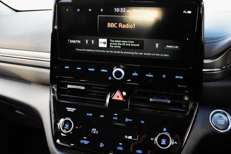 2021 Hyundai IONIQ 38.3kWh Premium Hatchback 5dr Electric Auto (136 ps) Automatic Hatchback Elect...