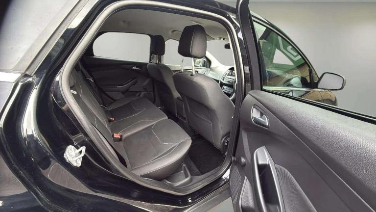 2015 Ford Focus 1.0 EcoBoost Zetec 5dr HATCHBACK PETROL Manual