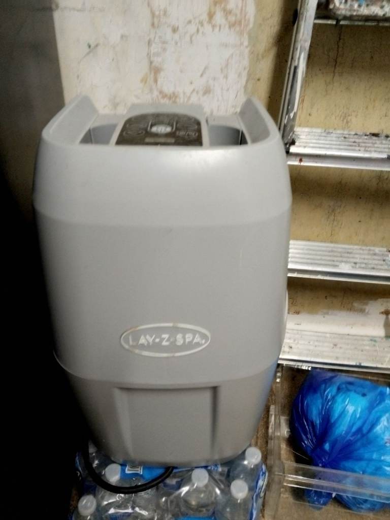 Lazy spa pump