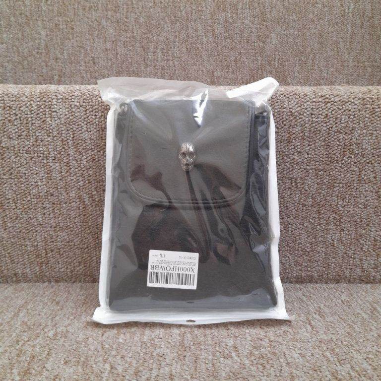 Skull Crossbody Bag (Brand New)