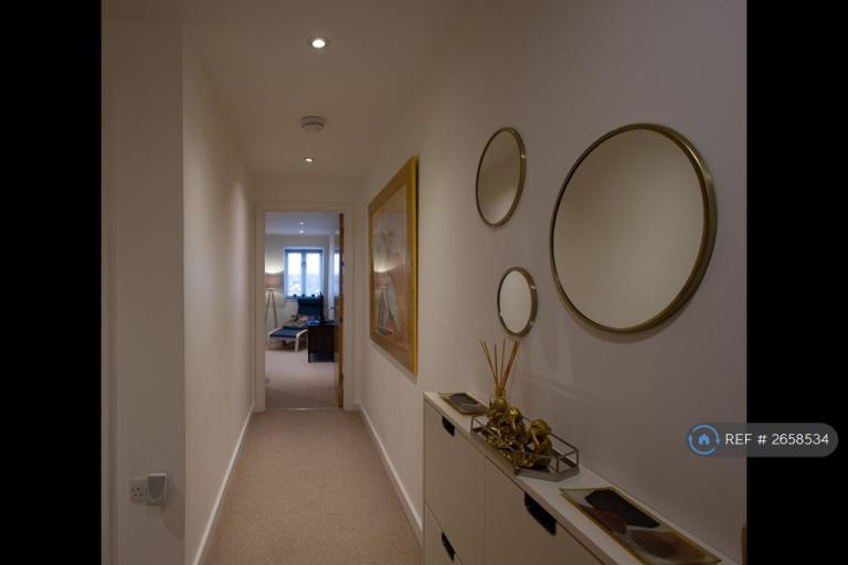 2 bedroom flat in Ridingate House, Canterbury, CT1 (2 bed) (#2658534)