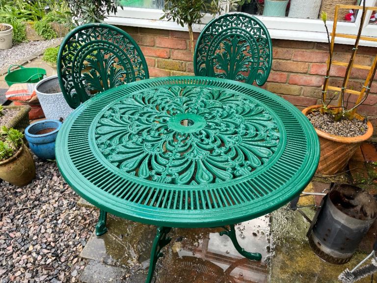 Garden table and chairs 