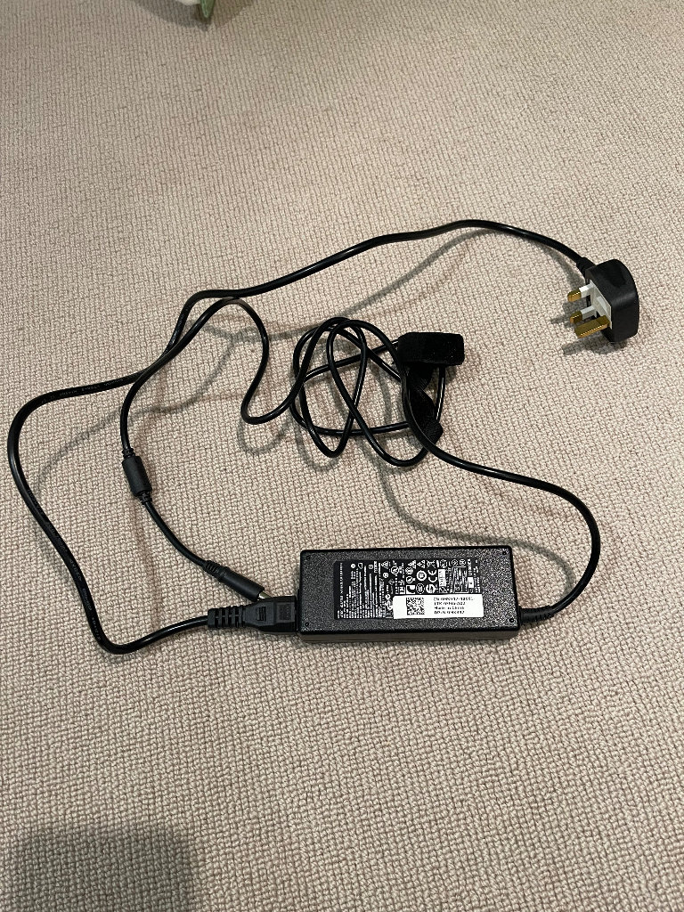 Dell laptop charger, model no: DA90PM111. Collect Fulham