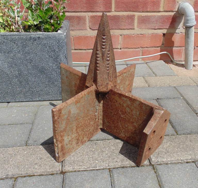 (#1556) metal wood log splitter tractor attachment (Pick up or post, Dy4 area)