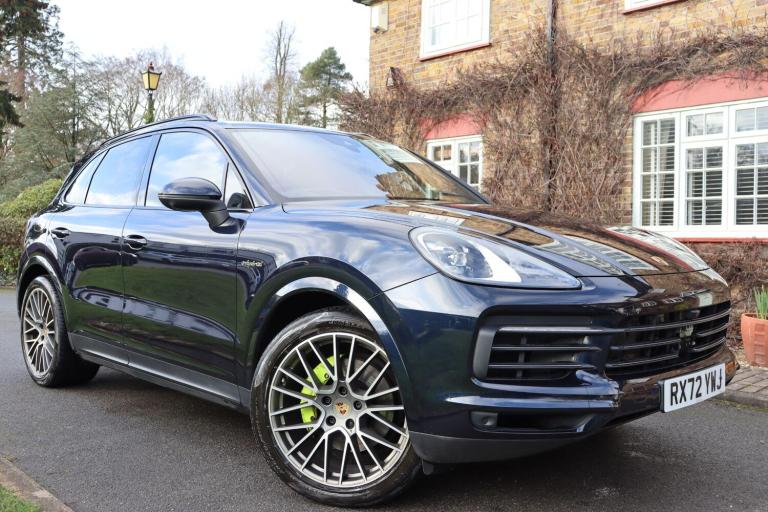 2022 Porsche Cayenne 3.0 V6 E-Hybrid 17.9kWh Platinum Edition TiptronicS 4WD Euro 6 (s/s) 5dr (3 ...