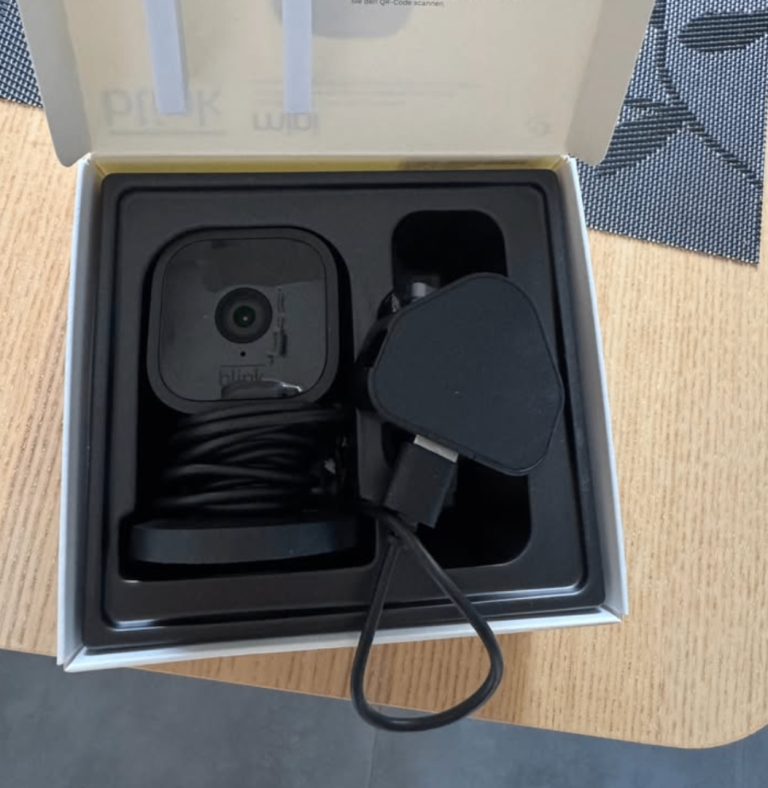 Blink Plug-In Security Camera