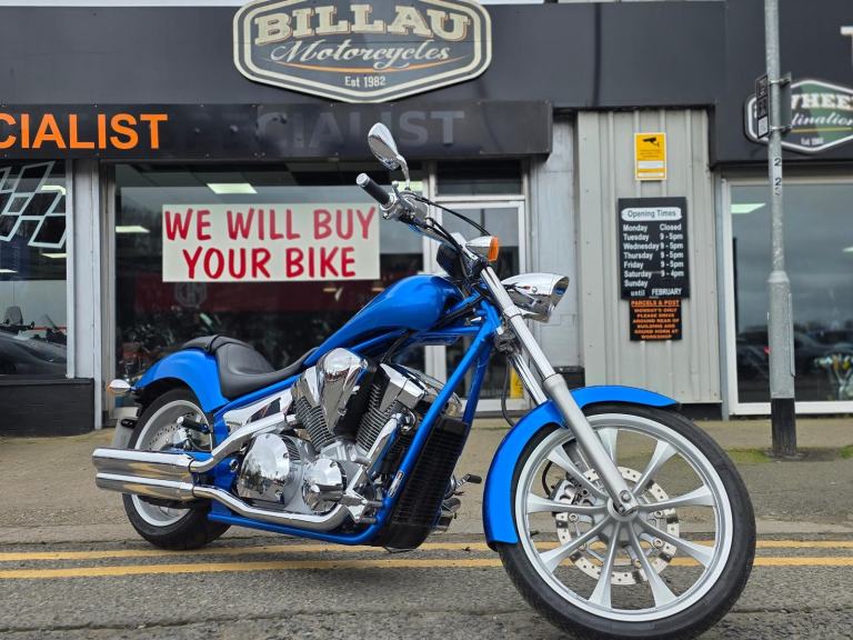 2010 HONDA VTX13000C CX FURY 16,000 MILE'S 