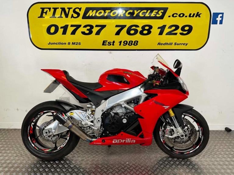 2015 Aprilia RSV4 R 1000