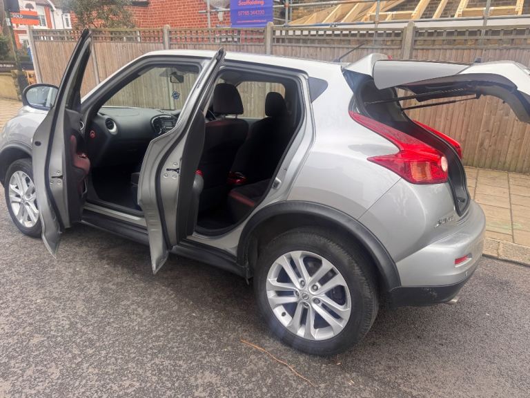 Nissan, JUKE, Hatchback, 2011, Manual, 1598 (cc), 5 doors