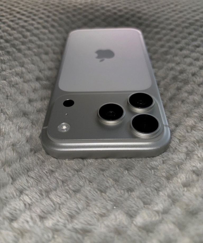 iPhone 17 Pro Silver – As Good As New