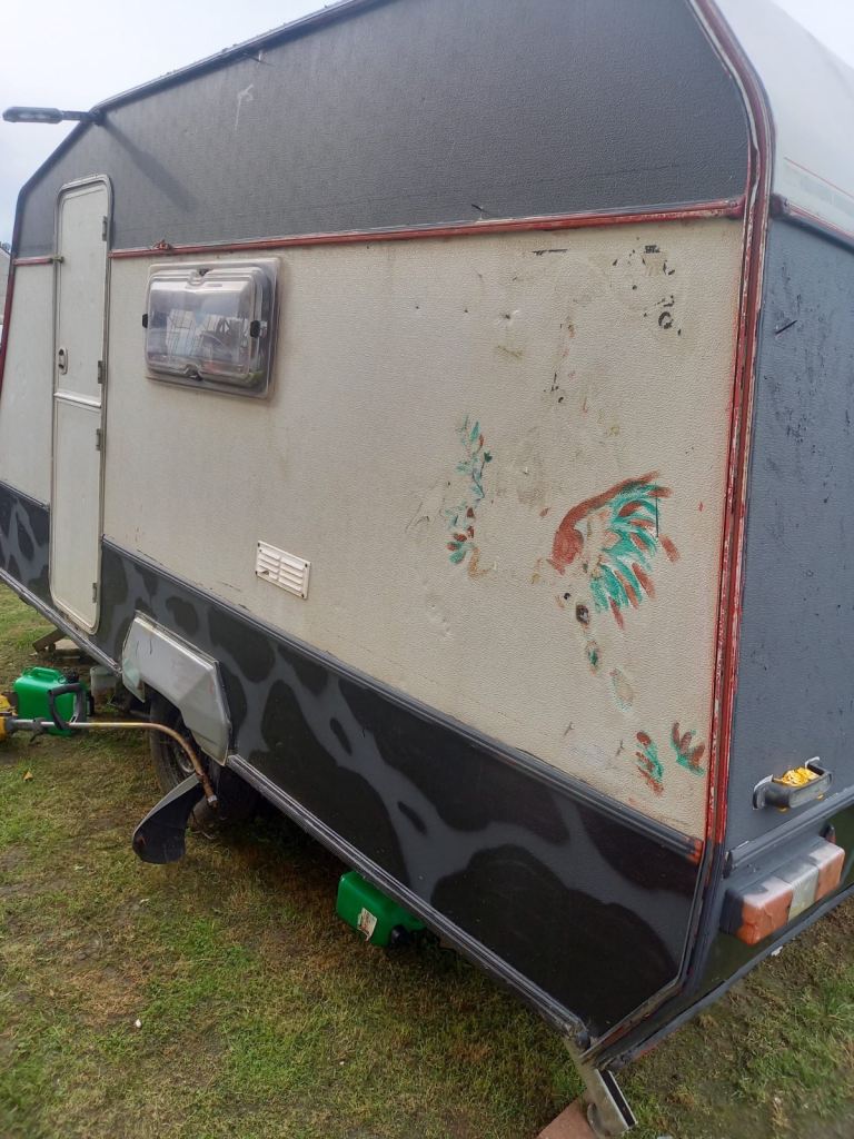 Monza caravan