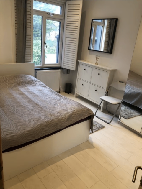 Spacious & Cosy Double Room For Rent AT CR0 6LT