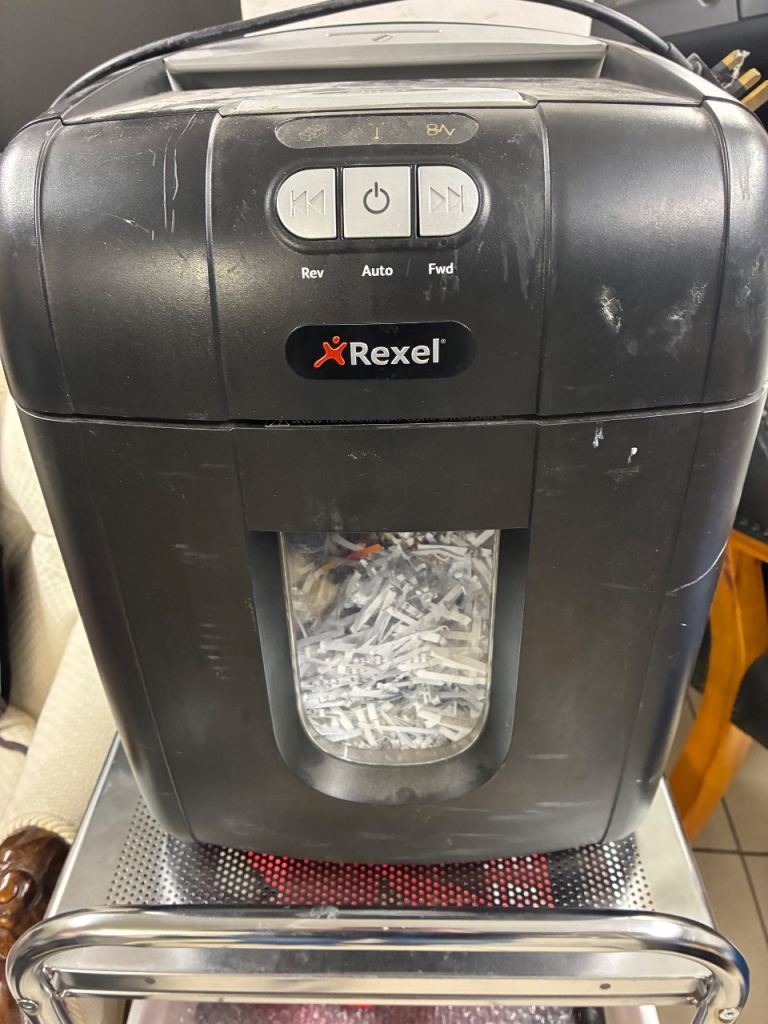 £29.99 Rexel Auto 50 Automatic Cross Cut Paper Shredder, Home/Home Office, 20 Litre Removable Bin,