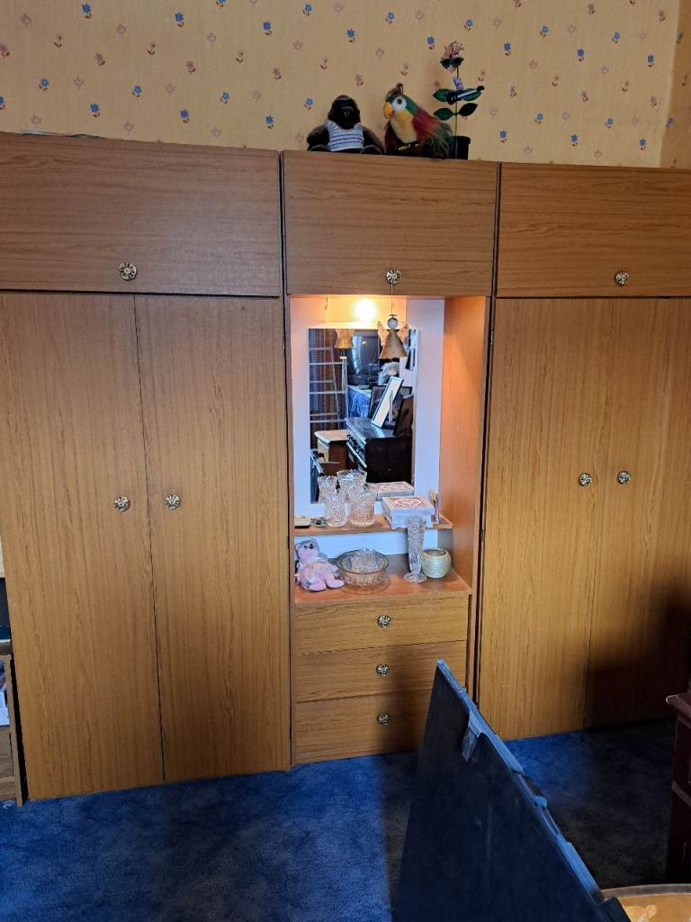 Wooden Wardrobe Unit with Mirror and Drawers – Good Condition