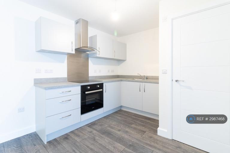 1 bedroom flat in Spring Gardens, Doncaster, DN1 (1 bed) (#2987468)