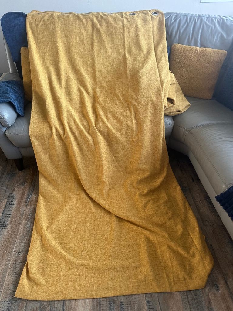 Curtains (mustard)
