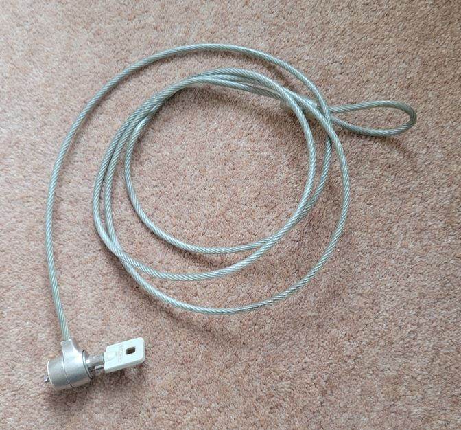  Computer cable lock