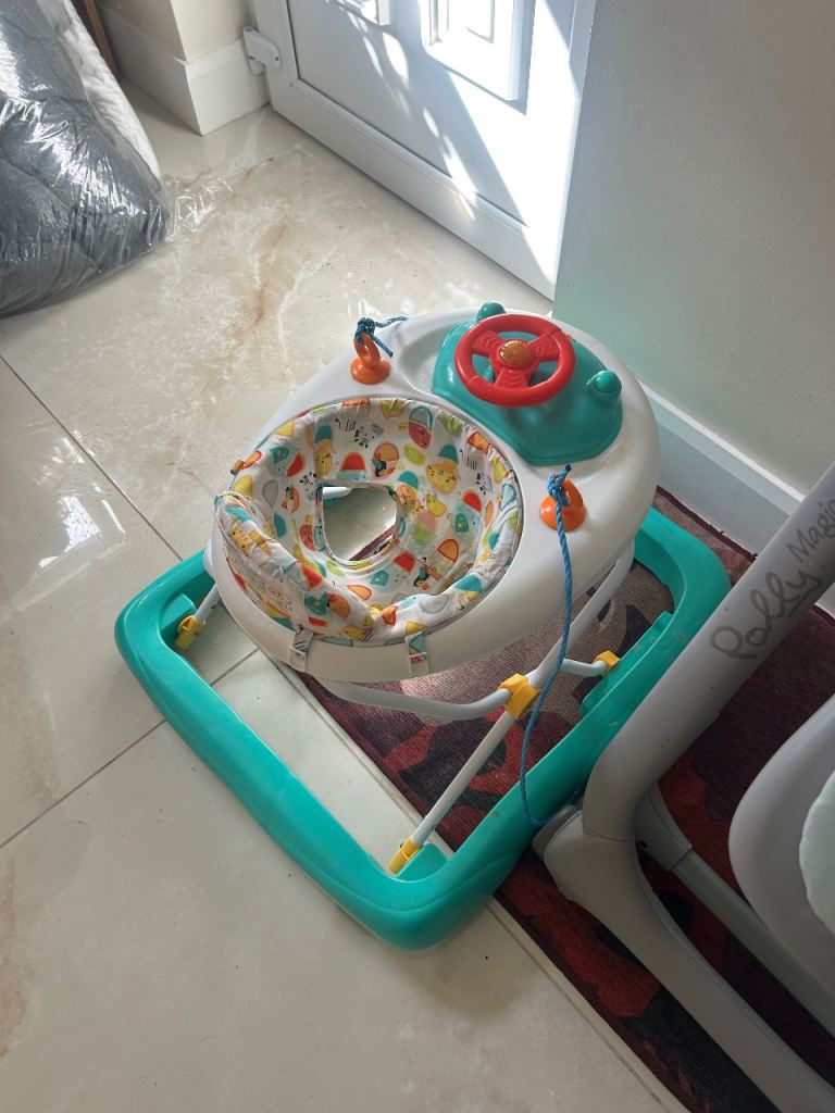 Baby walker with activity tray 