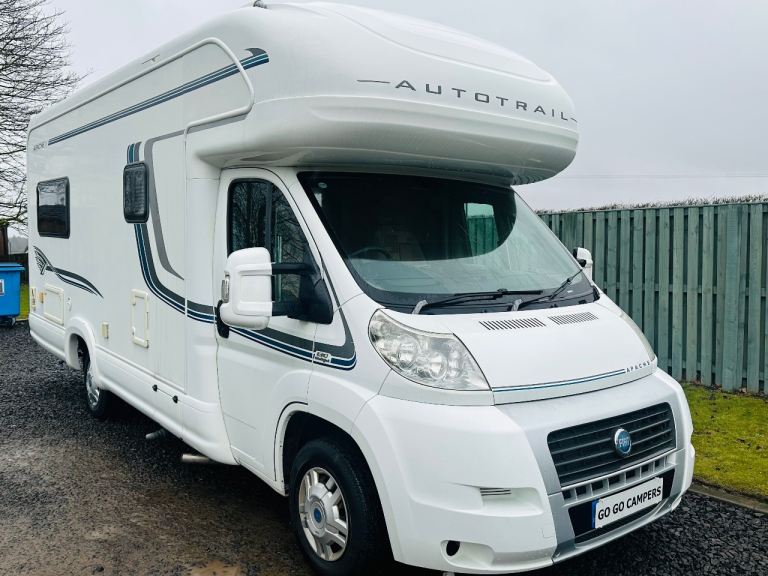 AUTOTRAIL APACHE SE 4 BERTH MOTORHOME LOW MILES 