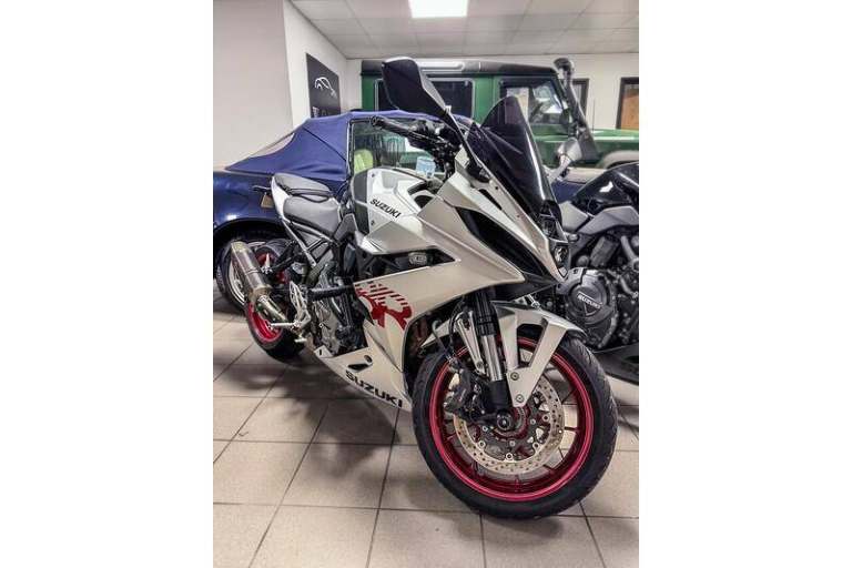 2024 Suzuki GSX-R GSX800FRQM4 (24MY) Super Sports PETROL Manual