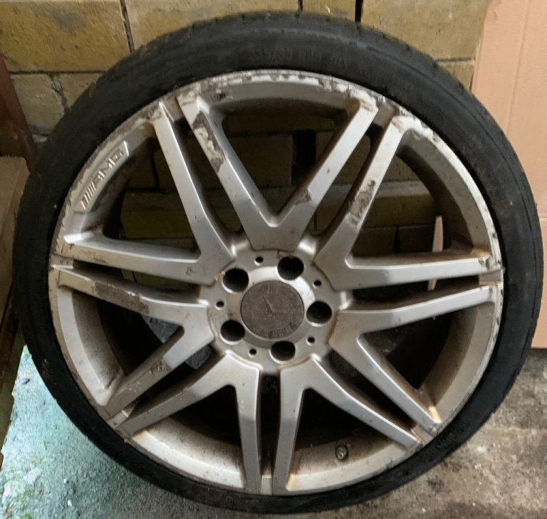 Mercedes 19 inch alloy (7 spoke) 