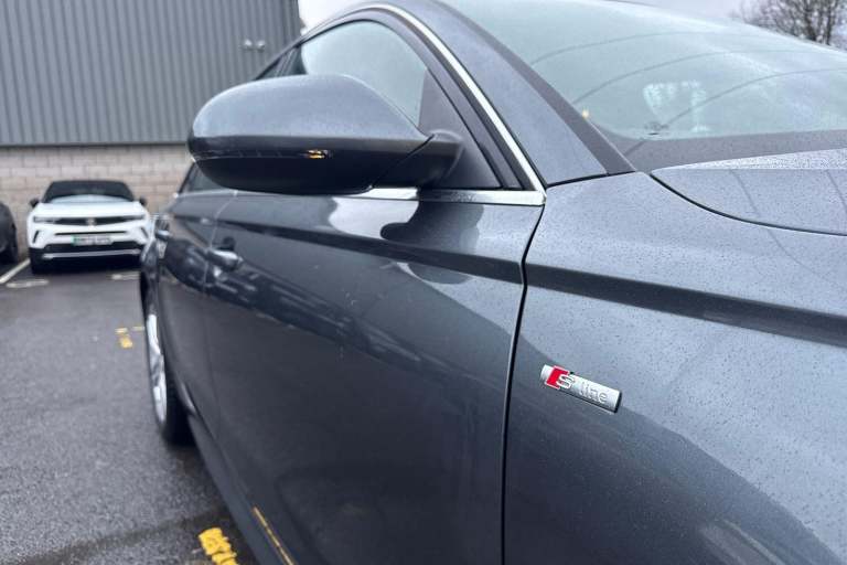 2017 Audi A6 2.0 TDI Ultra S Line 4dr S Tronic SALOON DIESEL Automatic