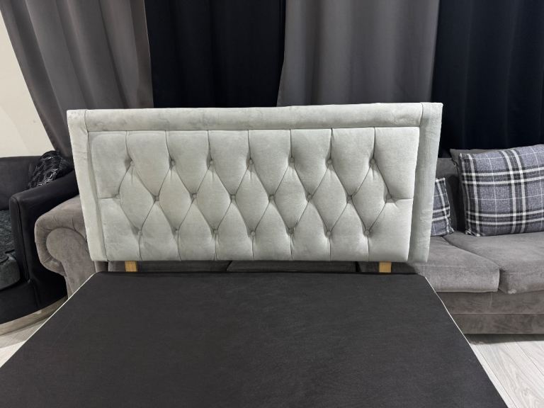 Double bed with 4 drawers, Like New