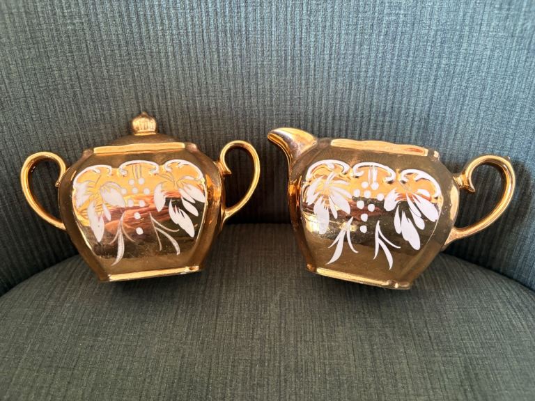Vintage Sanderson gold sugar bowl and milk jug