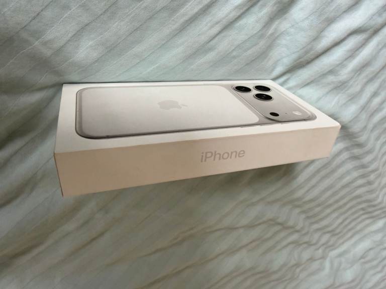 Brand New iPhone 17 Pro Max 512Gb Silver