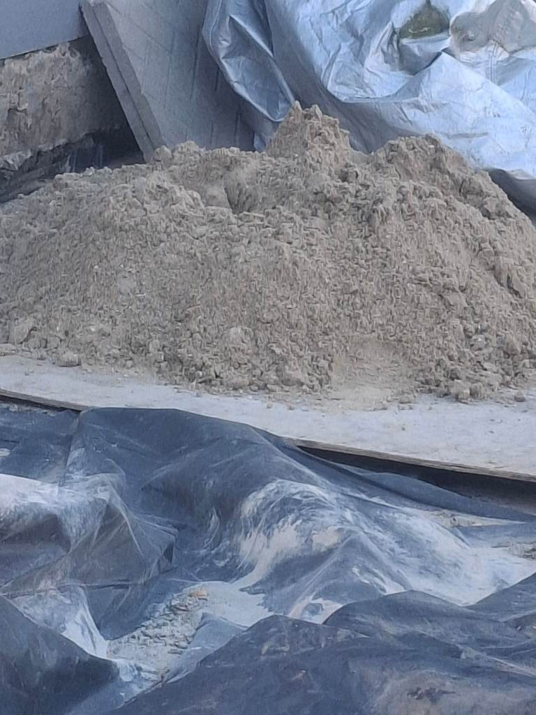 Sharp sand