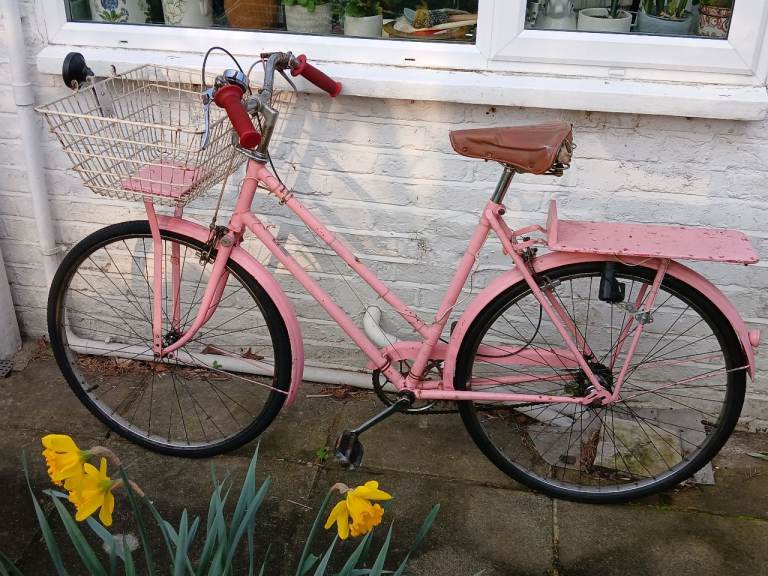 Vintage 1964 Raleigh Roadster ladies' bicycle