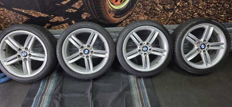 BMW Genuine 18 alloy wheels + 4 x tyres 225 40 18 All Season